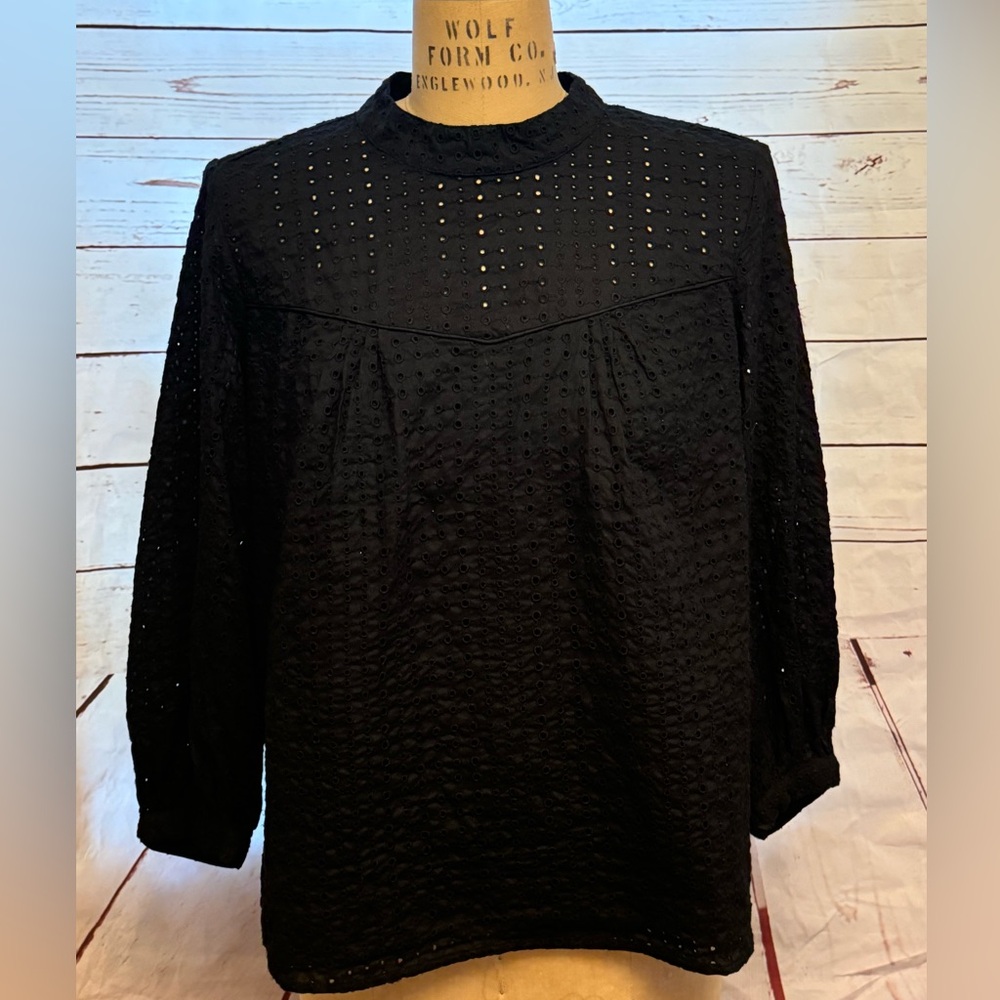 Banana Republic Eyelet Lace Black Top Sz XL